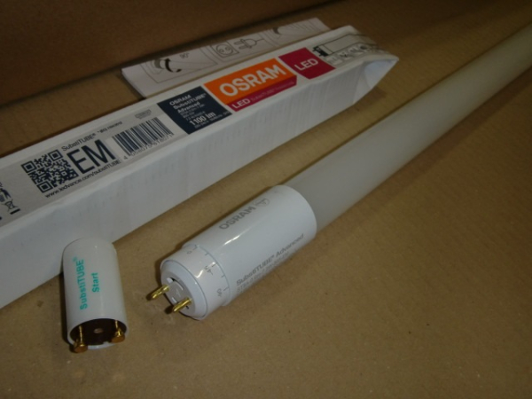 ST8A-0.6M 7,3W/865-EM 230V LED-Lampe T8/T26 6500K 1100lm